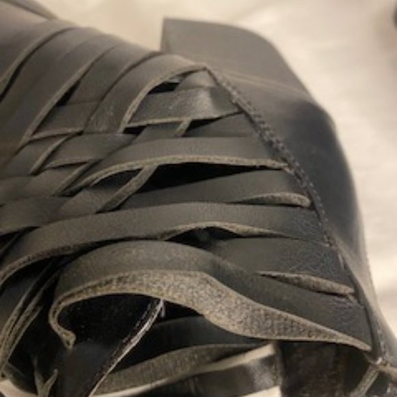 Braided top Bamboo Booties in Black - Picture 6 of 7